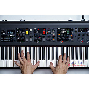 Yamaha CP73 73 Key Digital Stage Piano